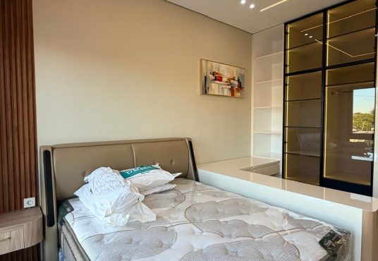 Bumi Sentosa 2 - Dijual Rumah 2 Lantai Baru Full Furnished Dekat SD Model