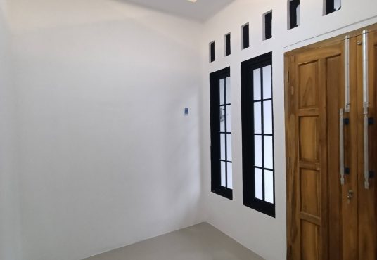 Rumah baru minimalis modern siap huni di Perumahan Citra Wedomartani