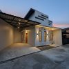 Rumah baru minimalis modern siap huni di Perumahan Citra Wedomartani