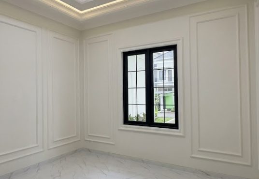Rumah Baru Mewah American Classic Modern 2 Lantai di Tajem Wedomartani