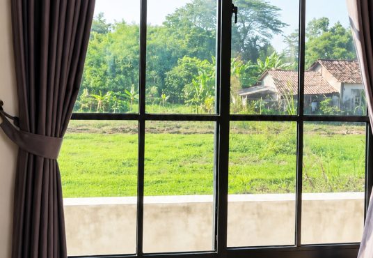 Rumah 2 Lantai Siap Huni Lingkungan Cluster Unit Pojok di Potorono