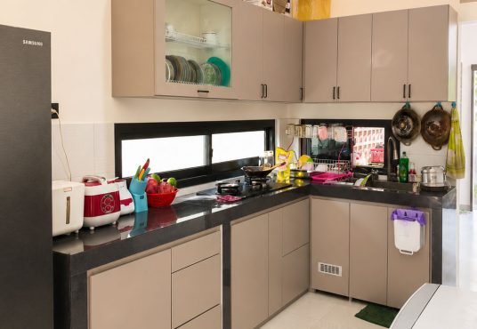 Rumah 2 Lantai Siap Huni Lingkungan Cluster Unit Pojok di Potorono