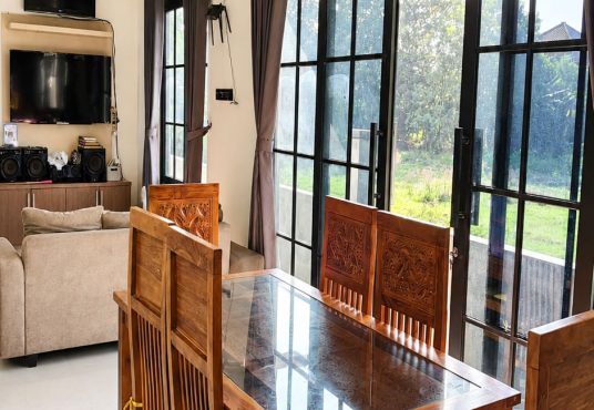 Rumah 2 Lantai Siap Huni Lingkungan Cluster Unit Pojok di Potorono