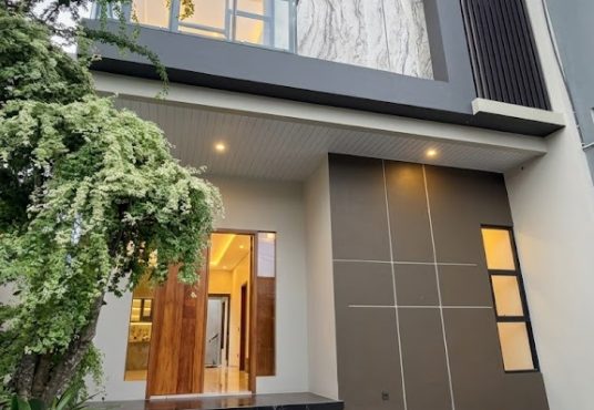 Rumah Premium 2 Lantai Semi Furnished di Jalan Kaliurang Km 7 Dekat UGM