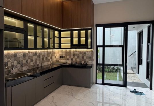 Rumah Premium 2 Lantai Semi Furnished di Jalan Kaliurang Km 7 Dekat UGM