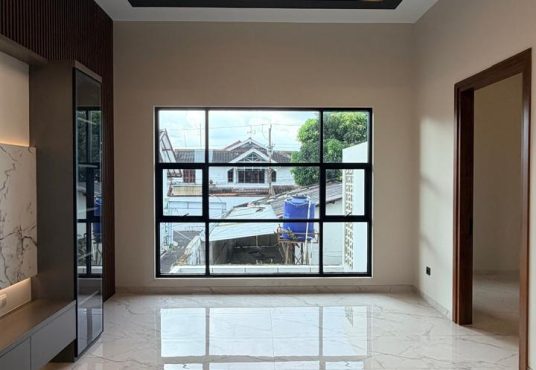 Rumah Premium 2 Lantai Semi Furnished di Jalan Kaliurang Km 7 Dekat UGM