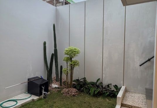 Rumah Premium 2 Lantai Semi Furnished di Jalan Kaliurang Km 7 Dekat UGM