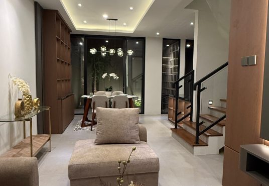 Rumah 2 lantai Full Furnished di Jalan Kaliurang KM 10 dekat UII dan UGM
