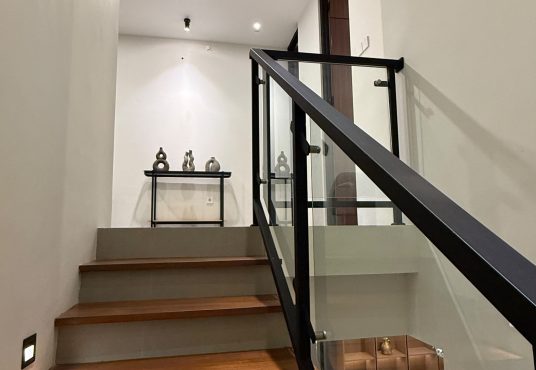 Rumah 2 lantai Full Furnished di Jalan Kaliurang KM 10 dekat UII dan UGM