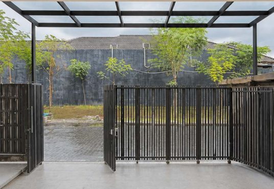 Rumah 2 lantai Modern Full Furnished dekat Candi Sambisari Purwomartani