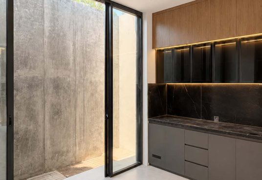 Rumah 2 lantai Modern Full Furnished dekat Candi Sambisari Purwomartani
