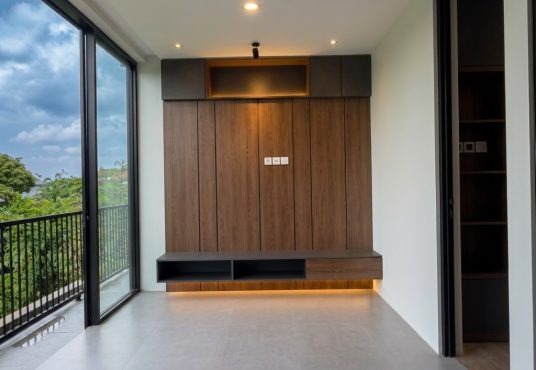 Rumah 2 lantai Modern Full Furnished dekat Candi Sambisari Purwomartani