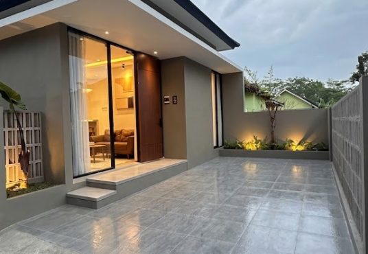 Rumah Cantik Estetik Modern Full Furnished Utara Pasar Godean