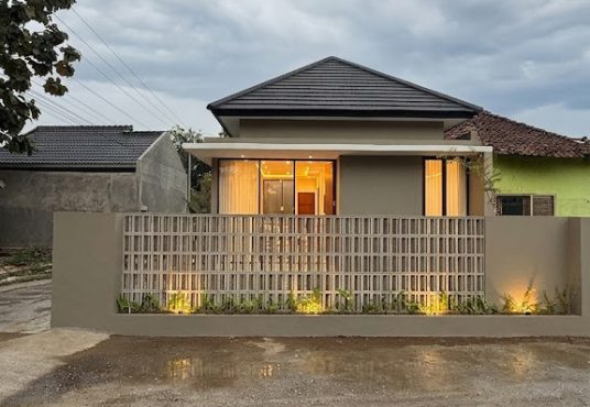 Rumah Cantik Estetik Modern Full Furnished Utara Pasar Godean
