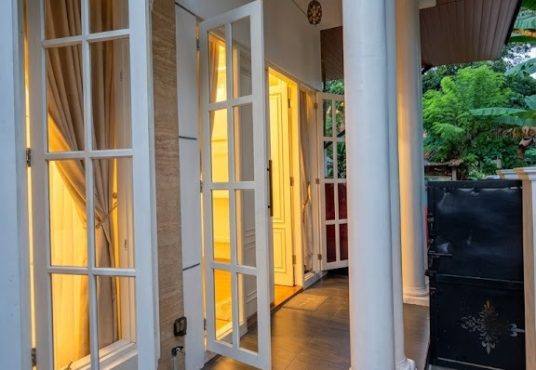 Rumah Cantik Klasik Modern Furnished Di Sumberadi Mlati Sleman