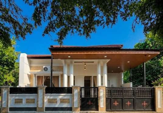 Rumah Cantik Klasik Modern Furnished Di Sumberadi Mlati Sleman