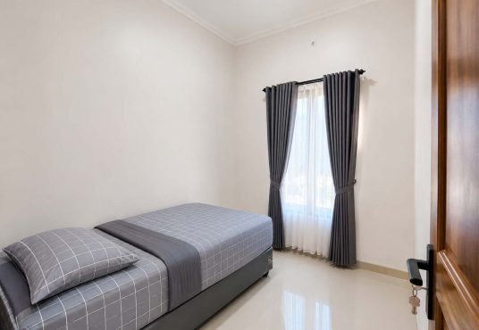 Rumah Limasan Modern full furnished di Pondok Indah Residence 1