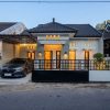 Rumah Cantik Limasan Modern Lokasi Strategis Tepi Jalan Di Tajem Maguwo