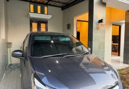 Rumah Cantik Limasan Modern Lokasi Strategis Tepi Jalan Di Tajem Maguwo