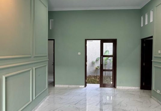 Rumah Cantik Limasan Modern Lokasi Strategis Tepi Jalan Di Tajem Maguwo