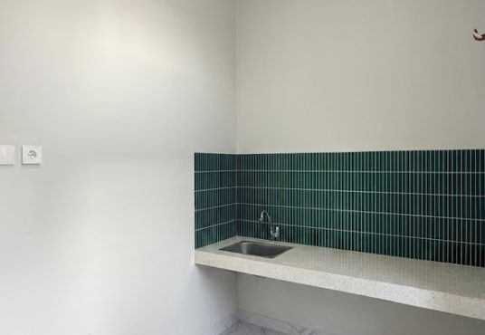 Rumah Cantik Limasan Modern Lokasi Strategis Tepi Jalan Di Tajem Maguwo