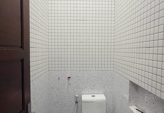 Rumah Cantik Limasan Modern Lokasi Strategis Tepi Jalan Di Tajem Maguwo