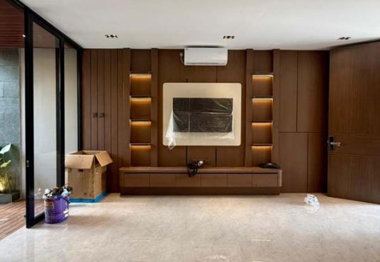 Rumah Kontemporer Modern 2 Lantai Full Furnished Private Pool Di Jalan Kaliurang Km 10