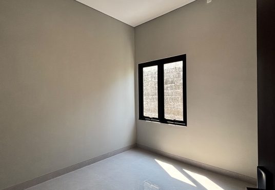 Rumah Mewah 2 Lantai Modern dekat ke kota dan Kampus PGRI