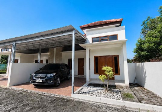 Rumah Minimalis Dalam Cluster Timur Kampus UII Kaliurang