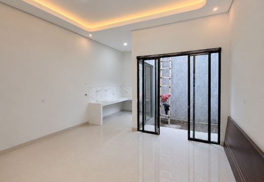 Rumah Cantik Modern Kekinian 2 Unit Di Jalan Kaliurang Km. 13,5 Ngaglik Sleman