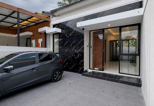 Rumah Modern Open Space dengan tanah luas Jakal km 13 dekat UII