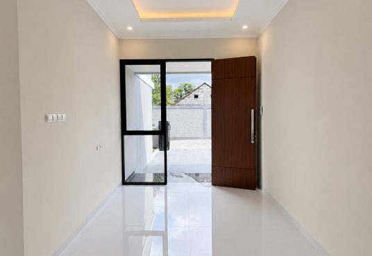 Rumah Modern Open Space dengan tanah luas Jakal km 13 dekat UII