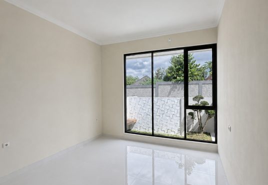 Rumah Modern Open Space dengan tanah luas Jakal km 13 dekat UII