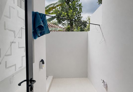 Rumah Modern Open Space dengan tanah luas Jakal km 13 dekat UII