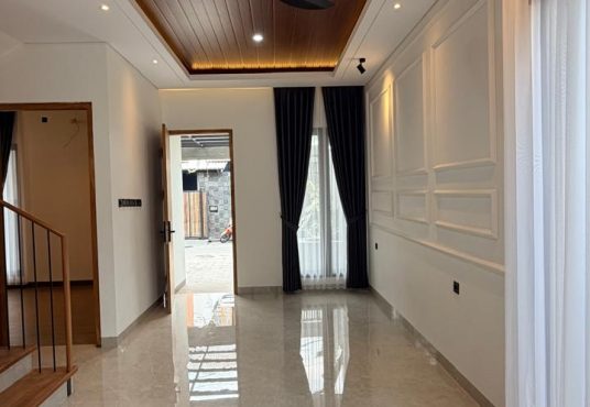 Rumah Modern Kontemporer 2 Lantai Lingkungan Premium dekat Hotel Hyatt