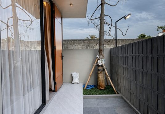 Rumah 2 lantai Modern Full Furnished dekat Candi Sambisari Purwomartani