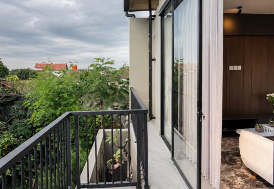 Rumah 2 lantai Modern Full Furnished dekat Candi Sambisari Purwomartani