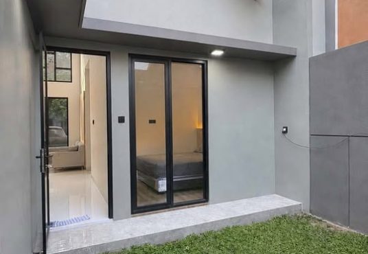 Rumah Scandinavian Modern Full Furnished dekat Stadion Maguwo