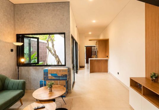 Rumah Desain Modern dan Estetik 2 Lantai Mezanin dekat Budi Mulia Tajem