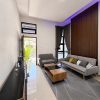Rumah 2 lantai kontemporer modern furnished Jakal km 7,5 dekat UGM