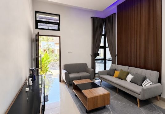 Rumah 2 lantai kontemporer modern furnished Jakal km 7,5 dekat UGM