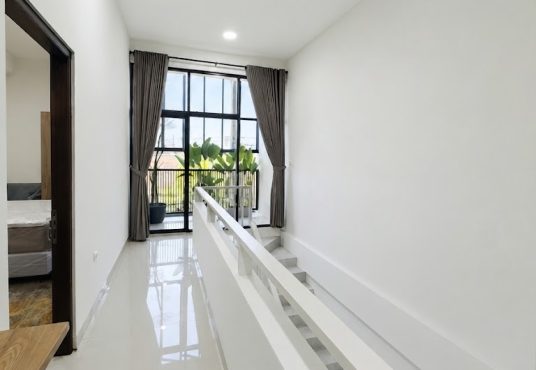 Rumah 2 lantai kontemporer modern furnished Jakal km 7,5 dekat UGM