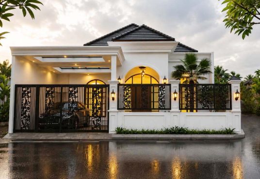 Rumah Mewah American Classic Konsep Villa Dengan Private Pool Furnished Utara Jogja Bay