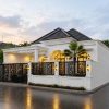 Rumah Mewah American Classic Konsep Villa Dengan Private Pool Furnished Utara Jogja Bay