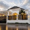 Rumah Mewah American Classic Konsep Villa Dengan Private Pool Furnished Utara Jogja Bay