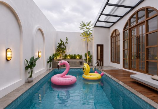 Rumah Mewah American Classic Konsep Villa Dengan Private Pool Furnished Utara Jogja Bay