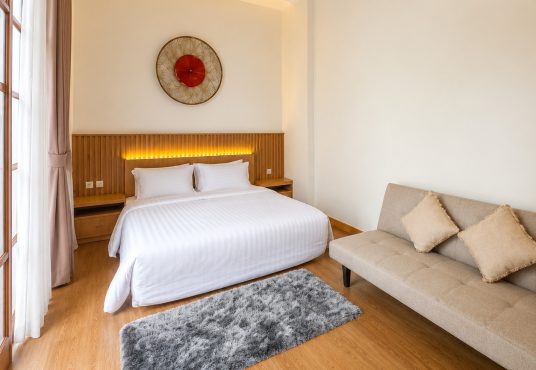 DIJUAL VILLA JOGLO MODERN MEWAH DENGAN PRIVATE POOL – NUANSA RESORT EKSKLUSIF