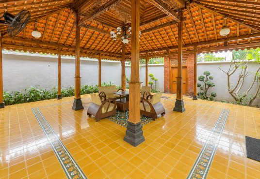 DIJUAL VILLA JOGLO MODERN MEWAH DENGAN PRIVATE POOL – NUANSA RESORT EKSKLUSIF