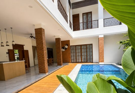 DIJUAL VILLA JOGLO MODERN MEWAH DENGAN PRIVATE POOL – NUANSA RESORT EKSKLUSIF