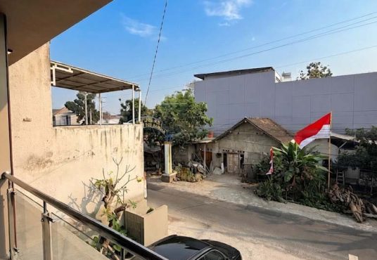 Rumah Kontemporer 2 lantai strategis dekat Jogjabay Maguwo